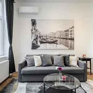 Apartment Bpr Sirius With A/c